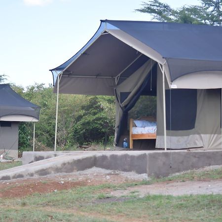 Maasai Mara Safari Camp In Kenya Bed & Breakfast Sekenani ภายนอก รูปภาพ